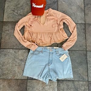 VINTAGE MIDI STRETCH DENIM SHORTS UNIVERSAL THREADS FESTIVAL READY IDEAL WASH